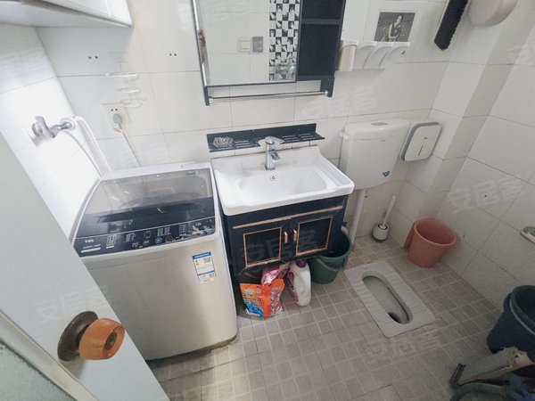 乐山市中老公园白塔街326号院师院人民医院跃层精装3房2空调，停车方便，家具家电齐全拎包住出租房源真实图片