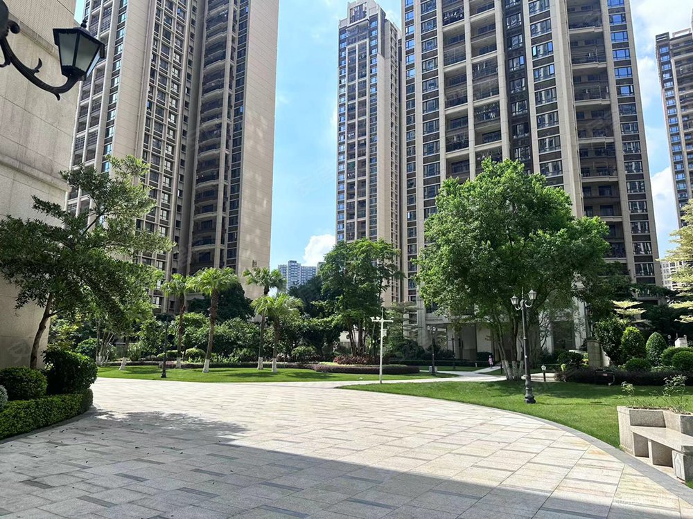 隆生仲恺花园实用2房2厅1厨1卫出售,无欠款