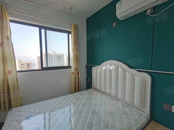 重庆南岸刘家坪象雄花园江南附二院旁,可押一付一,可长租短租!