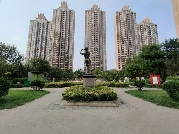 【多图】合生君景湾,第五大街租房,五大街.永旺商场东.精装三室.