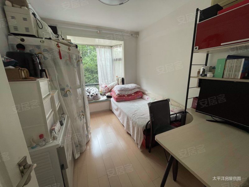 上海房产网>上海二手房>闵行二手房>龙柏金汇二手房>龙柏香榭苑>800