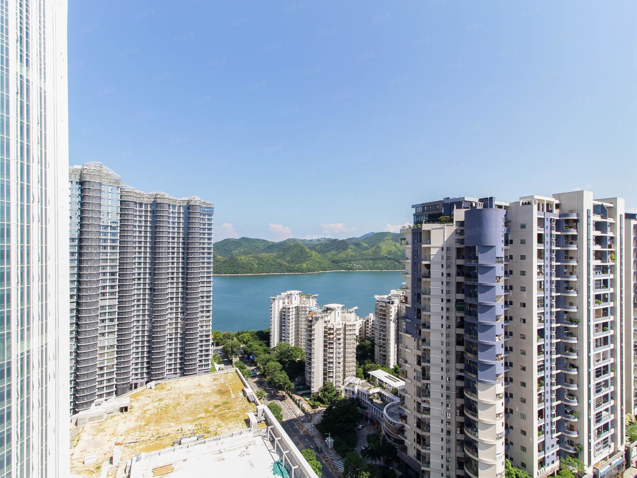 蓝郡左岸花园4室2厅3卫157.96㎡东南0万