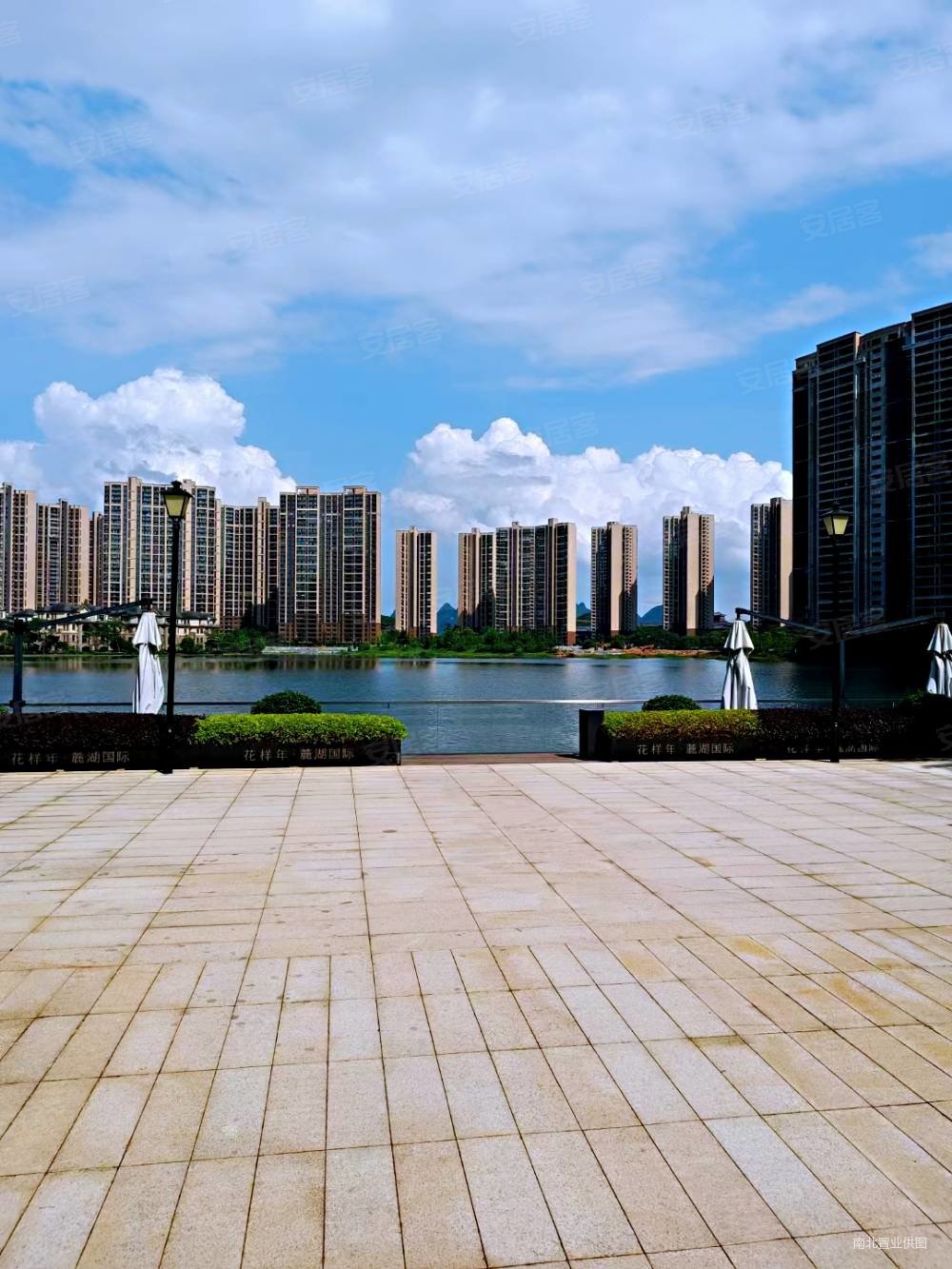 市政府麓湖国际160万豪装空中墅在家看山水300亩湖景房