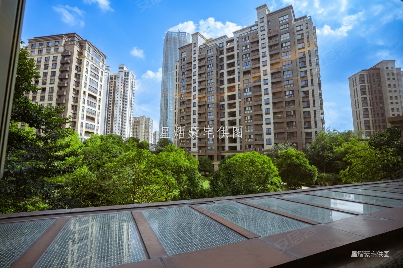 海珀旭晖 带露台花园的house,推窗见绿,采光佳 看