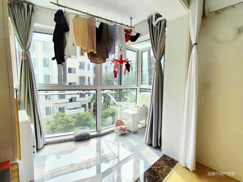 金王府小区2室1厅1卫67.08㎡南北206万