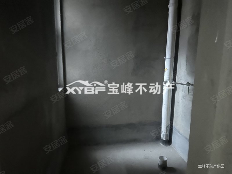 昌建誉峰3室2厅1卫113㎡南北67万