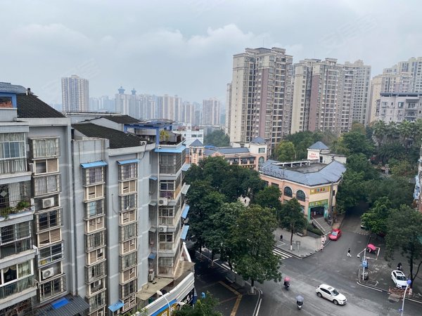 重庆潼南潼南城区四方花园可季度付款 凉风垭广场附近电梯两室出租