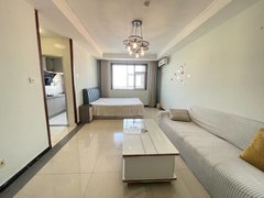 保定莲池保定高铁东站炫彩精装一居室,北边就是外国语学院,东邻保院,西邻万达,河大出租房源真实图片