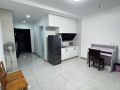 武汉沌口开发区金色港湾可谈！一室一厅一卫！永旺商圈！亚心总医院！六号线直达江汉路！出租房源真实图片