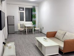 齐齐哈尔建华第二医院可月付，金祥府电梯6楼，70平，1室1厅，精装，家具家电齐全出租房源真实图片