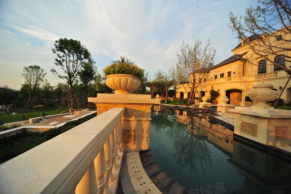 万科五龙山公园龙山1号