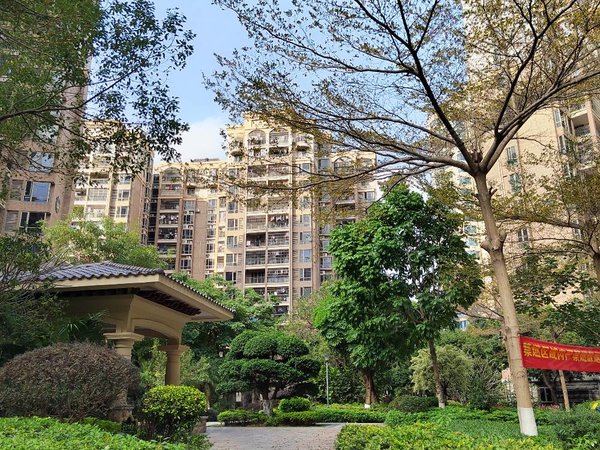 惠州惠城金山湖金山湖花园3区金山湖花园三区  东南向 一线看湖大三房