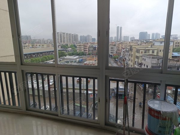 【多图】怡馨苑(荔湾),芳村租房,花地湾地铁站电梯大两房,地铁两百米