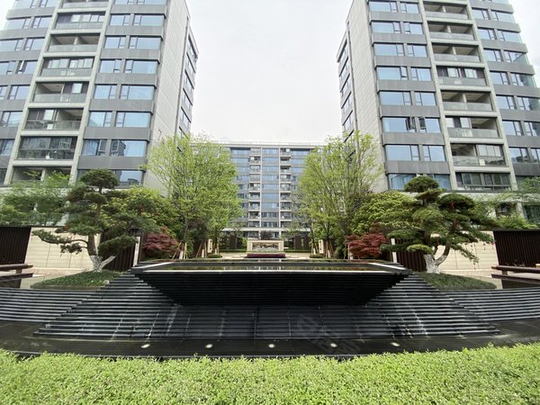 杭州西湖转塘钱江彩虹府钱江彩虹府 3室2厅2卫带阳