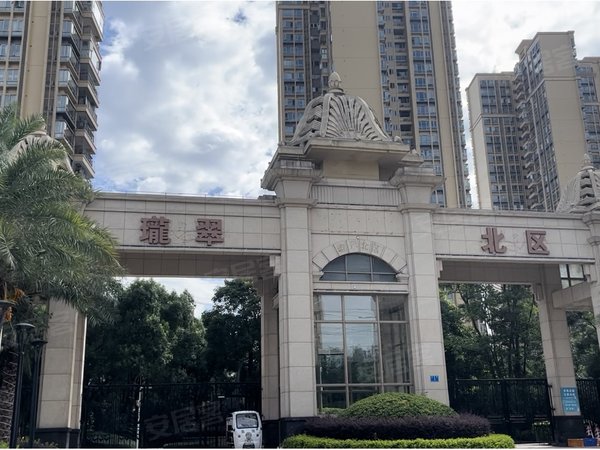 广州番禺汉溪长隆珑翠北区番禺地铁旁,长隆珑翠南北对流,豪华装修