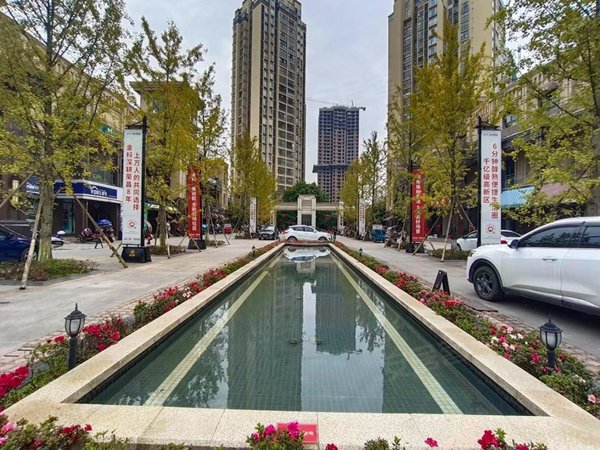 重庆荣昌荣昌城区金科泽科美丽郡金科美丽郡电梯房,采光好精装修,出行