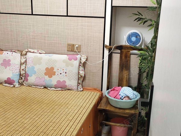 重庆大足大足城区豪洋k城吾悦广场附近未来窗旁精装房出租!