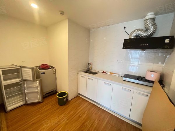 北京通州马驹桥少城大厦通州马驹桥附近精装公寓出租,押一付一随时