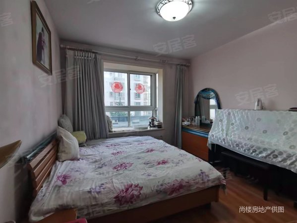 丽湖馨居有电梯低容积大两居近医院南向采光好