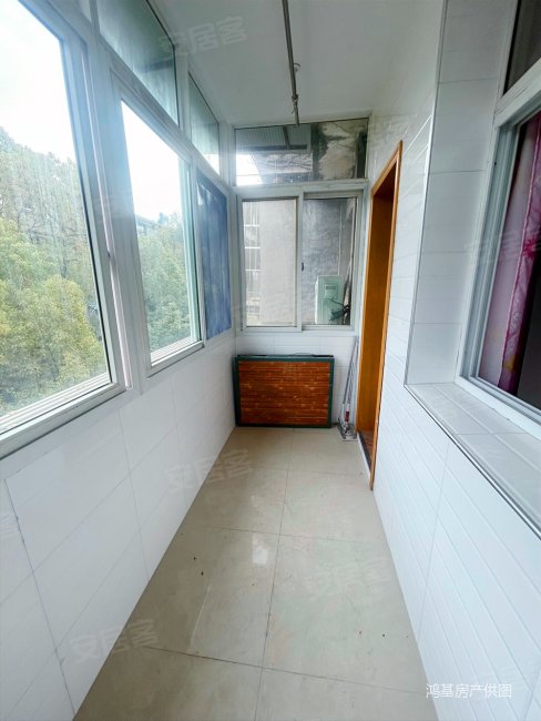 鸿雁摩托车厂宿舍