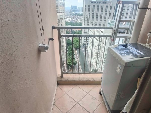 东晓南租房,英豪花园 1房1厅 家电齐全 拎包入住,海珠租房-广州58安居