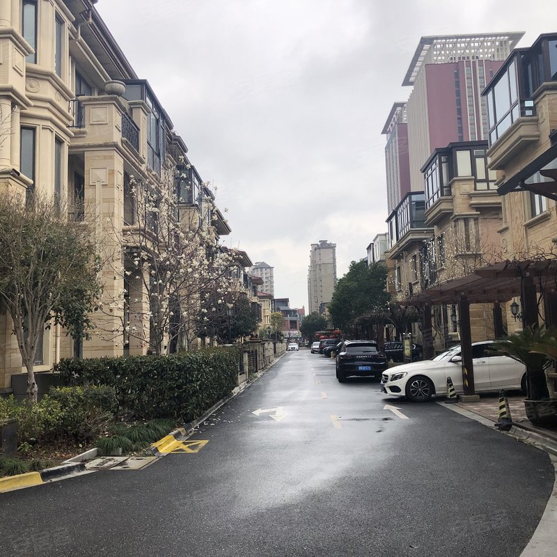 华钜御庭二期别墅外郊环之间