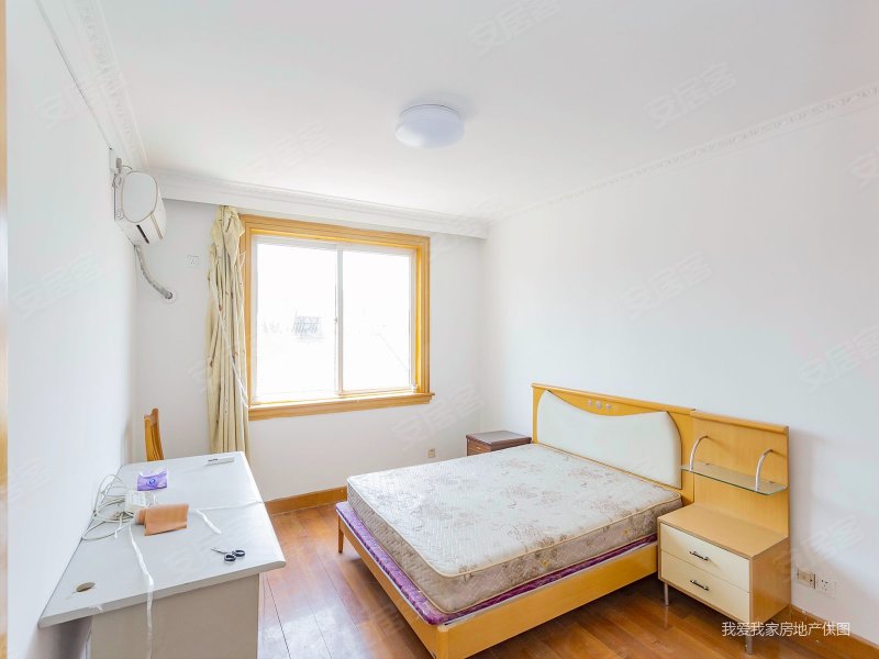 顶楼复式宋独立车库,邓蔚路滨河花苑一期四居室,可大刀