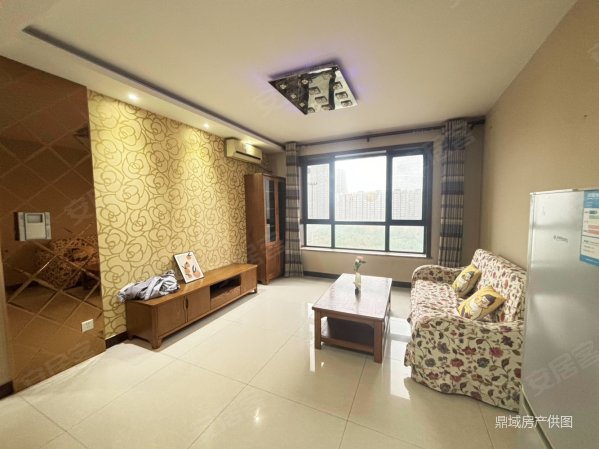 只要101 曲江1小 中海东郡 1室1厅 满2年 诚心卖