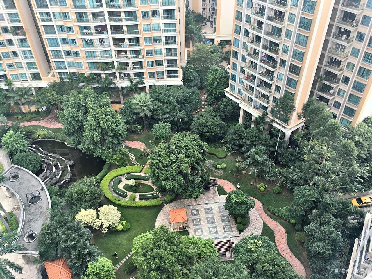 新天美地,带入户花园,电梯高层3房,一手业主,只卖这个价