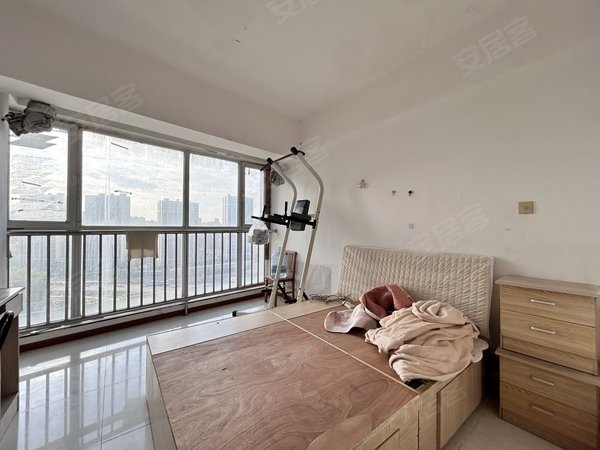 欧尚花园!精装修公寓!家具家电齐全!