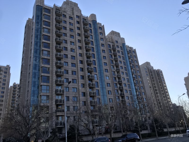 泛海国际居住区澜海园四居室把西边户南北通透采光好,泛海国际兰海园