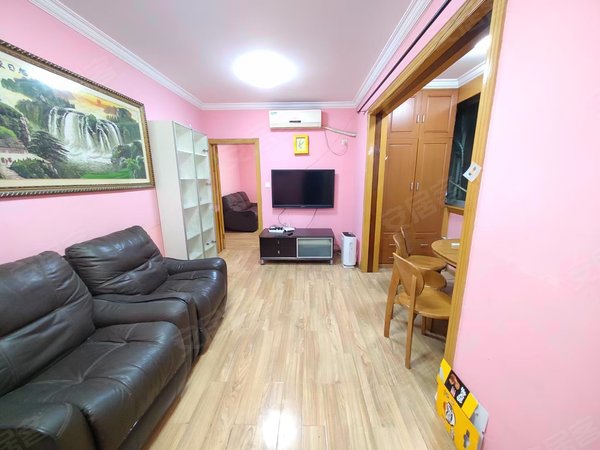 上海浦东三林凌云公寓地铁6号线灵岩南路站.凌云公寓电梯12楼.