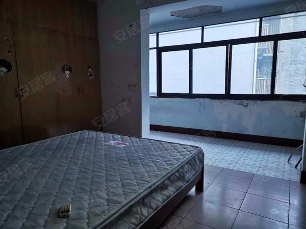 重庆江北观音桥嘉陵三村嘉陵三村 3室1厅1卫 93平 配套齐全 精装修