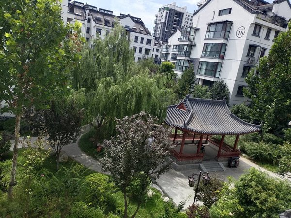 青岛胶州少海少海澜山龙湖天街南 少海澜山 套二 干净房子 配置齐全