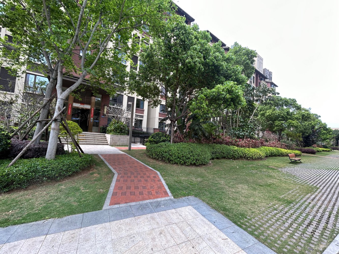 中航城天悦|精装小三房满两年随时过户,中航城天悦二手房,115万,3室2