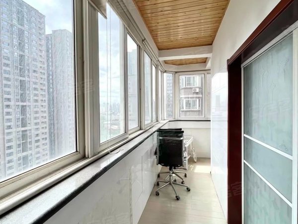 西安雁塔明德门雅兰花园朱雀大街 纬一街地铁口 朱雀大厦 阳阳国际