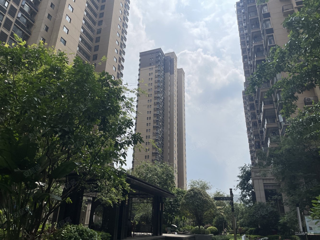 南宁房产网>南宁二手房>西乡塘二手房>相思湖新区二手房>金科观天下(a