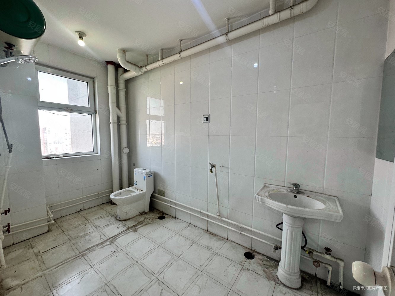 府河家园3室2厅2卫141㎡南北97万