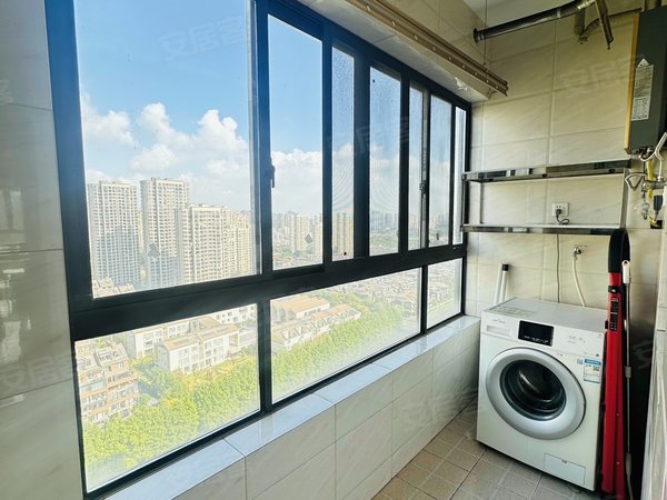 昆山花桥花桥新城滨江裕花园月付 免押 小区好停车 包物业费 民水民电