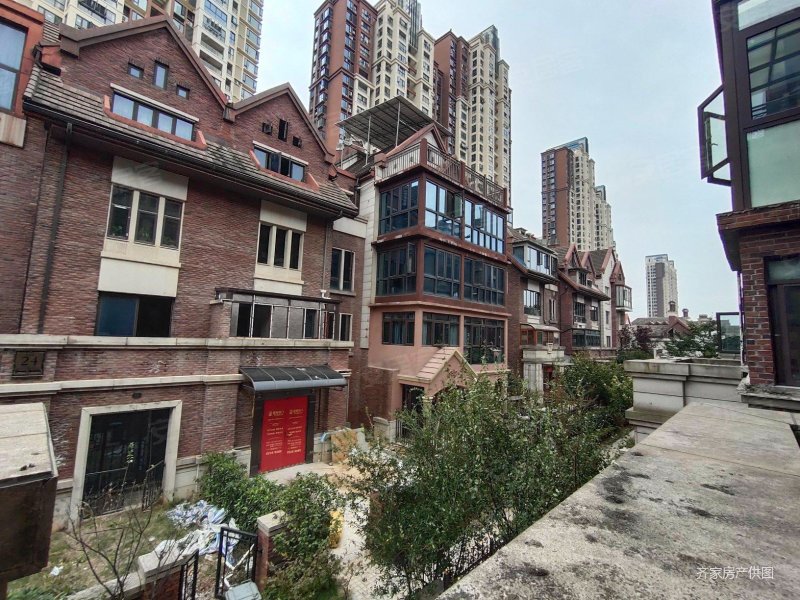 中央香榭(别墅)4室2厅2卫185.21㎡南北480万