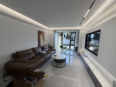 温岭城西温岭银泰城西云樾观岭两室两卫 独立衣帽间 自住精装 有车位出租房源真实图片