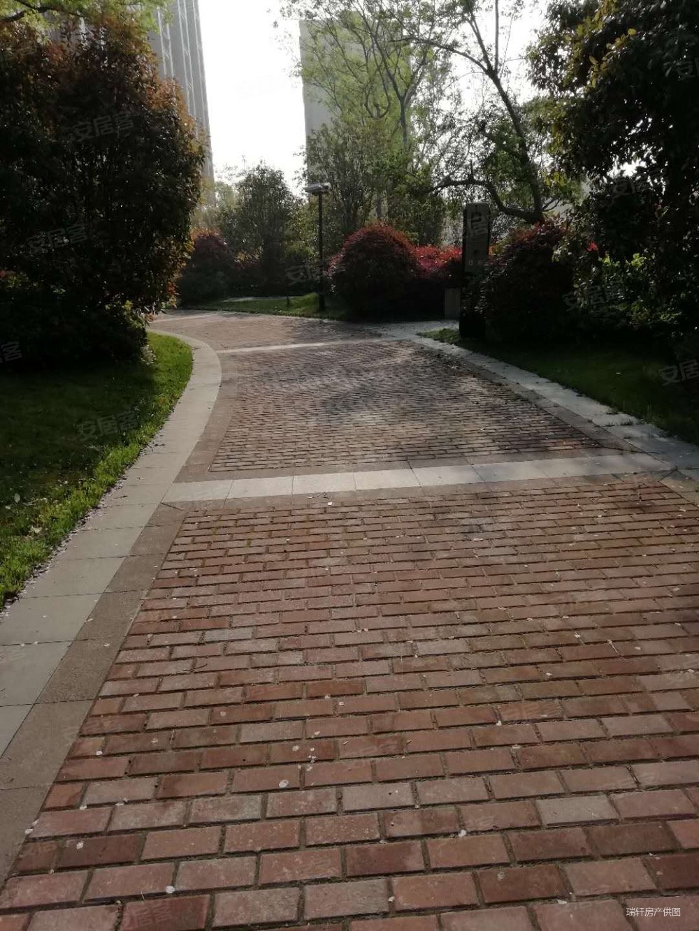 周巷银亿上府上品轩精装3房2卫拎包入住文化宫带车位165万,银亿上府