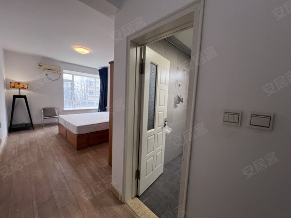 麦岛租房,亚麦山城 电梯独立卫浴 青岛大学 保利中心 精装修随时看