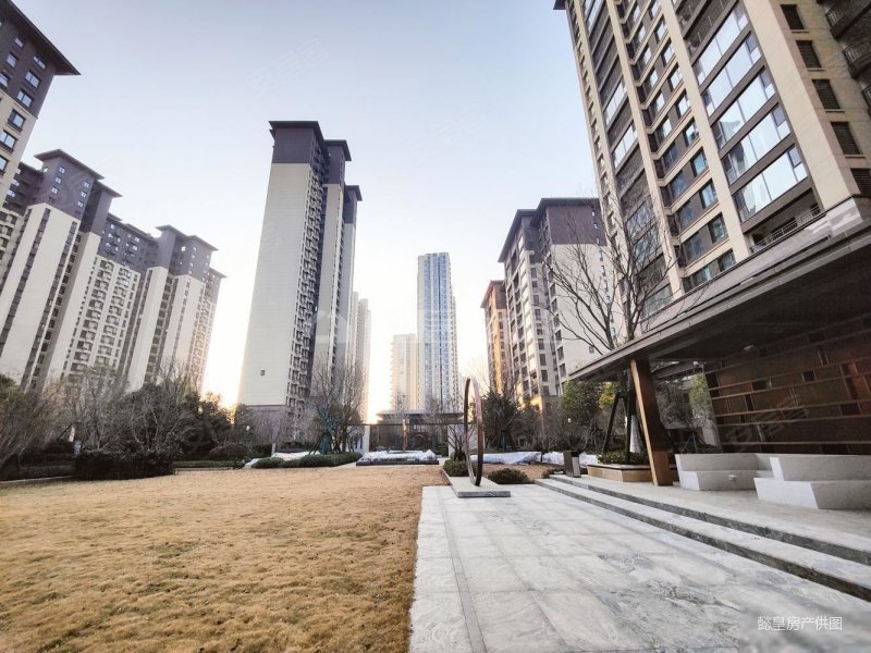 3居室 满两年 116平 有车位 有钥匙 业主急售,建业滨河珑府二手房,105