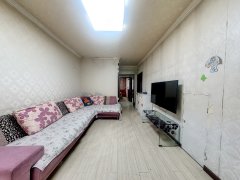 整租 8号线永泰庄站 精装修两居室 低楼层 交通购物便利