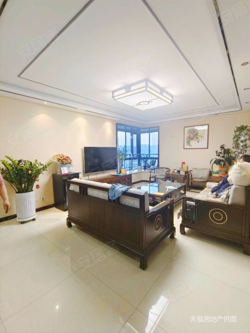 春晓馨苑 小高层 3居 精装南北通透 有证能按揭