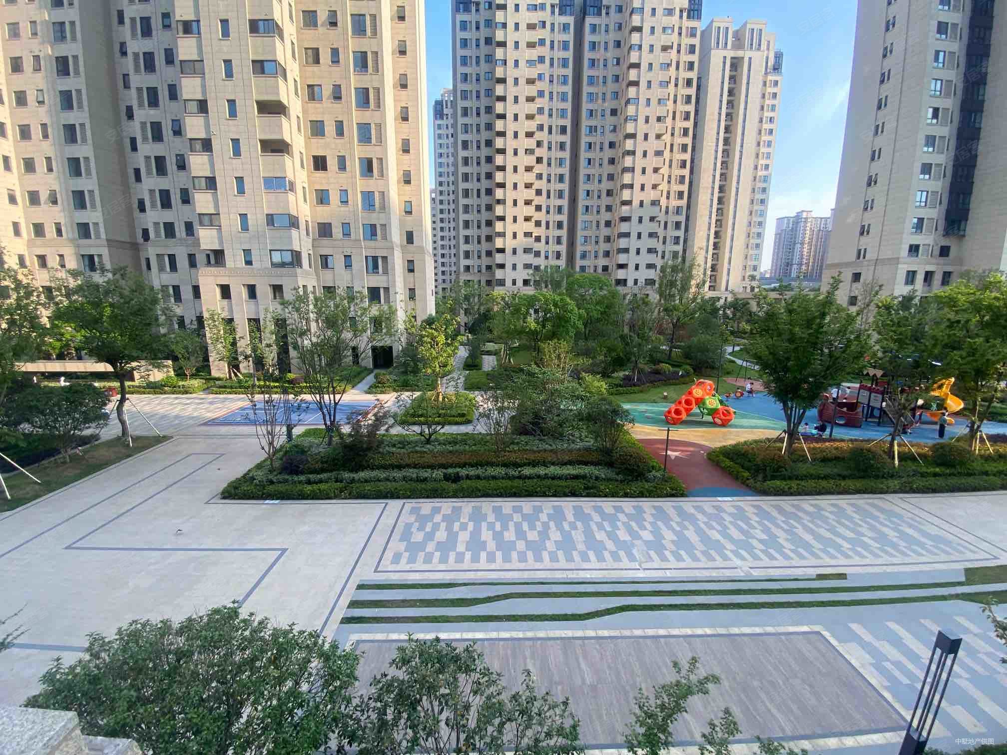 次新房 商品房,北雁湖金茂湾二手房,313万,3室2厅,2卫,145平米-合肥