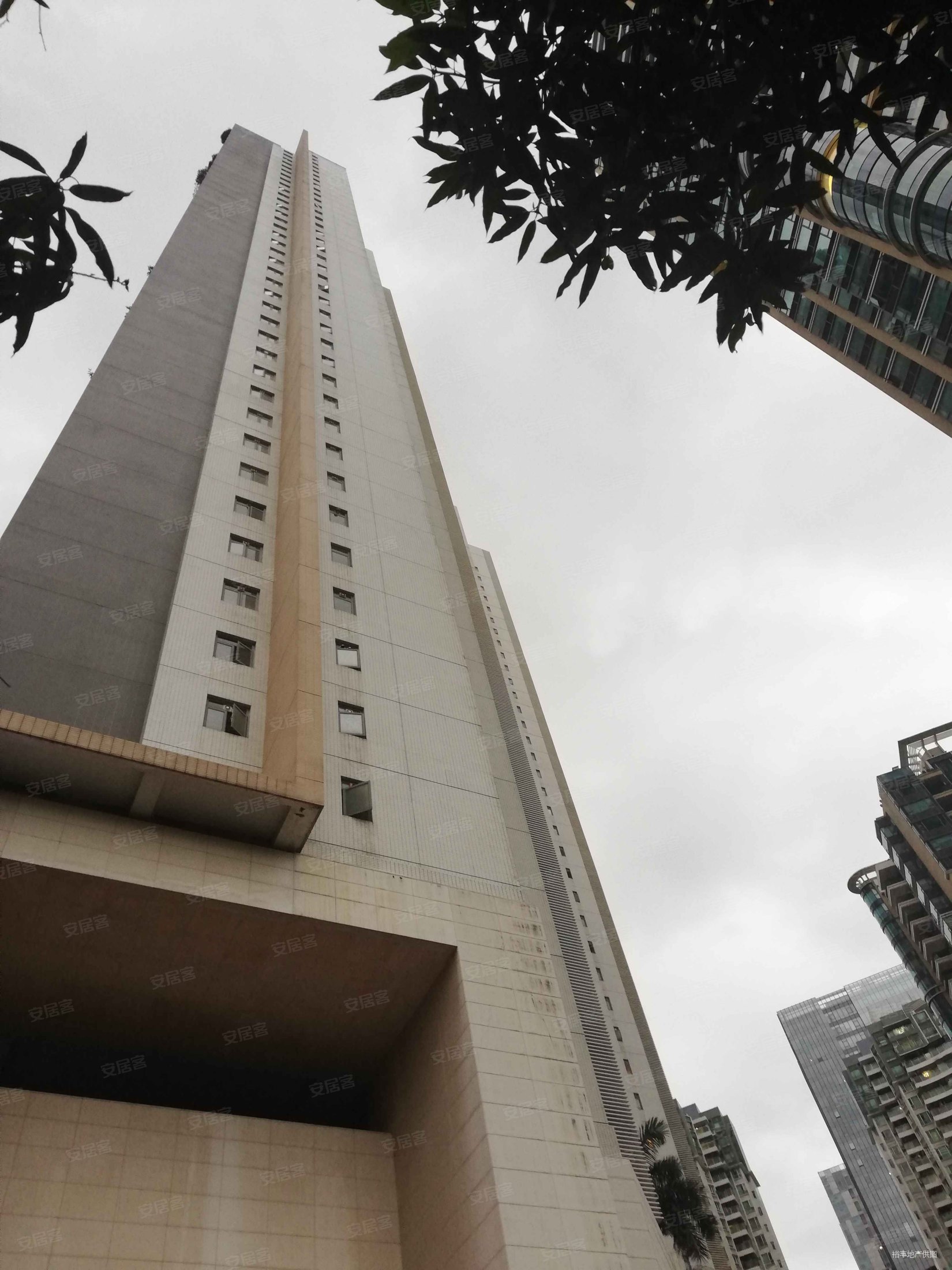 珠江新城誉峰大宅一层一户高楼层南北通透采光很好