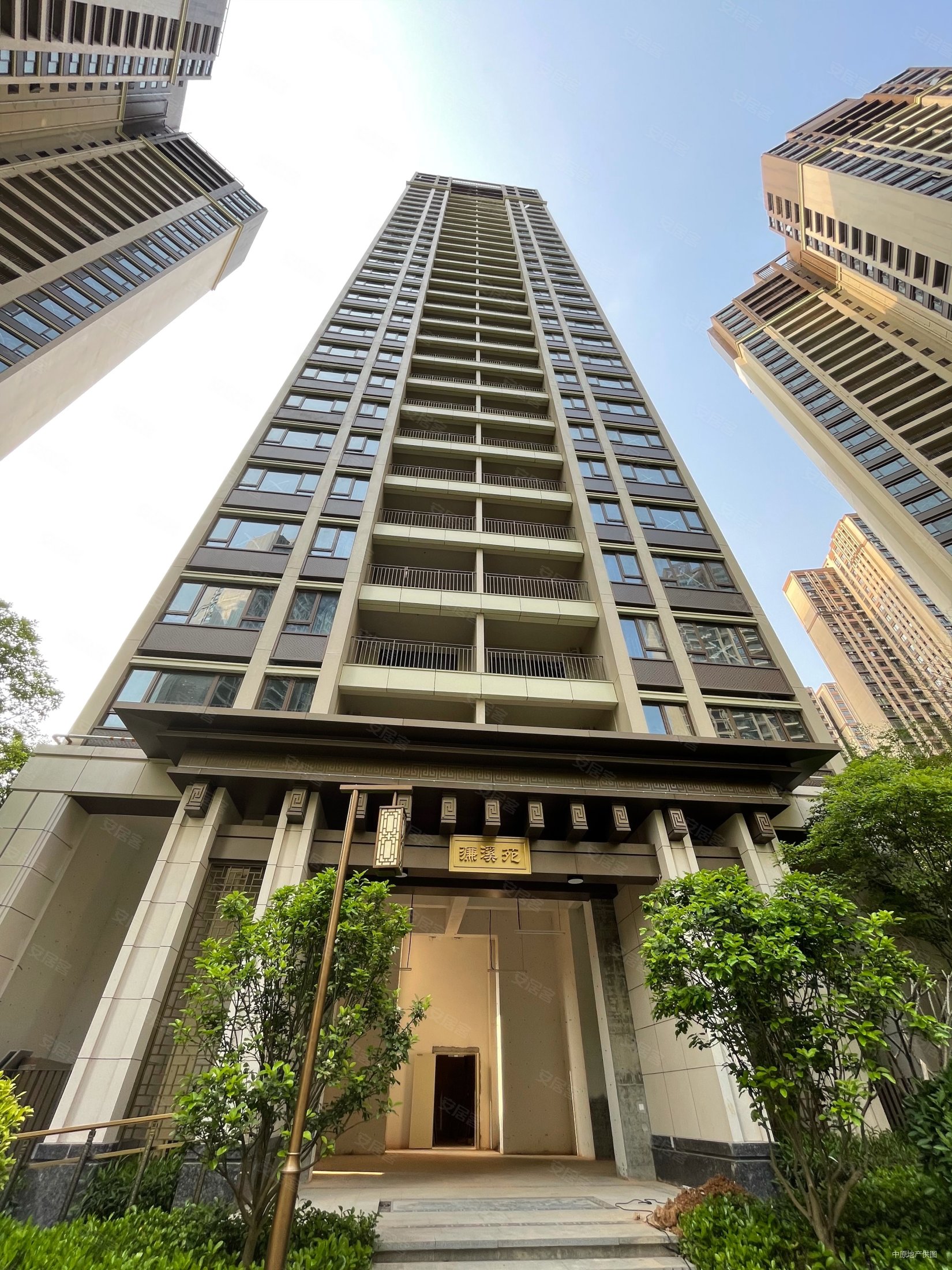 信达泰禾金尊府3室2厅2卫88.05㎡东南280万