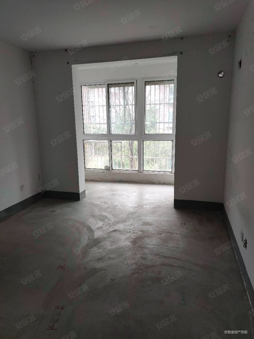 贾汪康馨园2楼车库房东急售